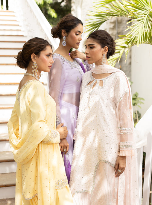 TIMELESS PIECES.
MODERN HEIRLOOMS.